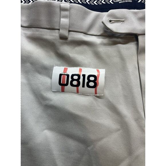 Roundtree & Yorke Men's Khaki Dress Pants Big & Tall 52X32 Flat Front. Office - Picture 8 of 8